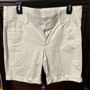 Apt 9 White Bermuda Shorts